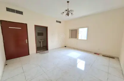 Apartment - 1 Bedroom - 2 Bathrooms for rent in Al Shahd Tower - Al Khan Lagoon - Al Khan - Sharjah