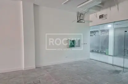 Retail - Studio for rent in Schon Business Park - Dubai Investment Park (DIP) - Dubai