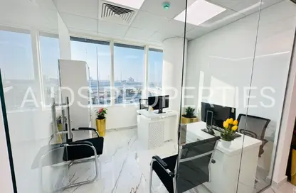مكتب - استوديو - 1 حمام للايجار في فاطمه محمد احمد بن سليمان - الرفاعة - بر دبي - دبي