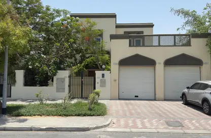 Villa - 3 Bedrooms - 4 Bathrooms for rent in Jumeirah Park - Dubai