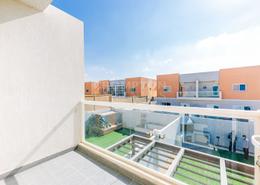 Townhouse - 2 bedrooms - 3 bathrooms for rent in Manazel Al Reef 2 - Al Samha - Abu Dhabi