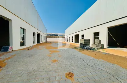 Warehouse - Studio for rent in Al Quoz Industrial Area - Al Quoz - Dubai