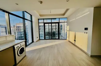 Apartment - 3 Bedrooms - 3 Bathrooms for rent in AZIZI Riviera 10 - AZIZI Riviera - Meydan One - Meydan - Dubai