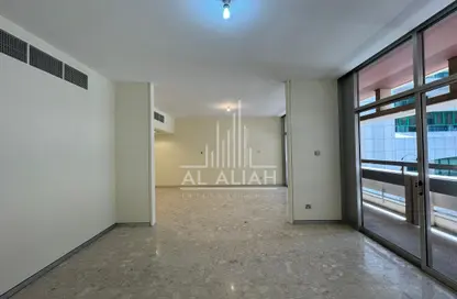 Apartment - 3 Bedrooms - 3 Bathrooms for rent in ZADCO Complex Building B - ZADCO Complex - Al Khalidiya - Abu Dhabi