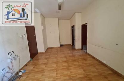 Apartment - Studio - 1 Bathroom for rent in Muwailih Building - Muwaileh - Sharjah