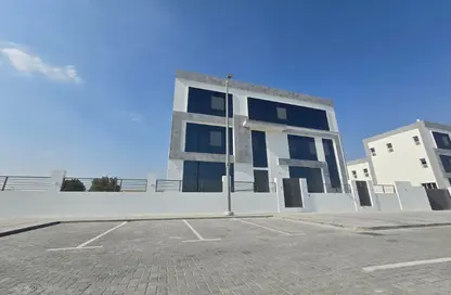 فيلا - استوديو - 8 حمامات للايجار في بني ياس شرق - بني ياس - أبوظبي