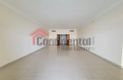 Apartment - 4 Bedrooms - 5 Bathrooms for rent in Al Majaz 3 - Al Majaz - Sharjah
