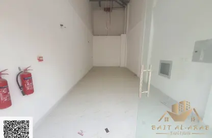 Shop - Studio for rent in Al Tallah 2 - Ajman