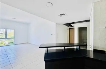 شقة - غرفة نوم - 2 حمامات للبيع في موج 191 - طراز مغولي - ديسكفري جاردنز - دبي