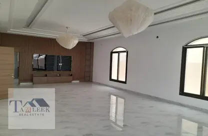Empty Room image for: Villa - 5 Bedrooms - 7 Bathrooms for sale in Ajman Global City - Al Alia - Ajman, Image 1
