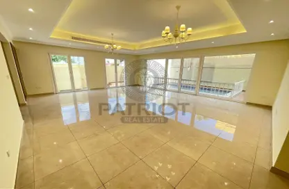 Reception / Lobby image for: Villa - 5 Bedrooms - 6 Bathrooms for rent in Jumeirah 1 - Jumeirah - Dubai, Image 1
