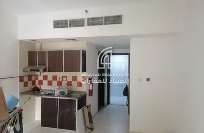 شقة - 1 حمام للايجار في بناية ثريا المجاز - المجاز 3 - المجاز - الشارقة