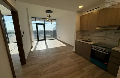 شقة - غرفة نوم - 2 حمامات للايجار في سيليا ريسدنس - ستوديو سيتي - دبي