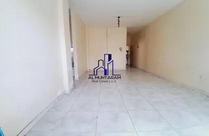 شقة - غرفة نوم - 1 حمام للايجار في بو تينة - الشرق - الشارقة