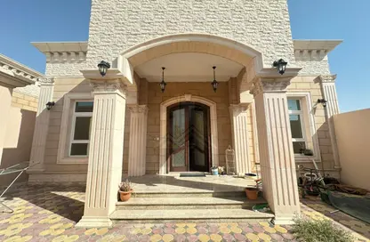 Apartment - 2 Bedrooms - 2 Bathrooms for rent in Khalifa City A Villas - Khalifa City A - Khalifa City - Abu Dhabi