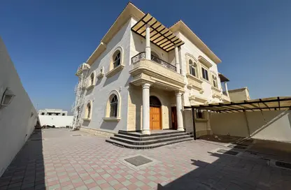Villa - 5 Bedrooms - 6 Bathrooms for rent in Hoshi 1 - Hoshi - Al Badie - Sharjah