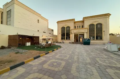 شقة - غرفة نوم - 1 حمام للايجار في مدينة الرياض - أبوظبي