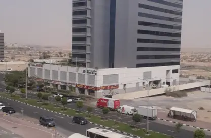 Apartment - 1 Bedroom - 2 Bathrooms for rent in Axis Residence 6 - Axis Residence - Dubai Silicon Oasis - Dubai