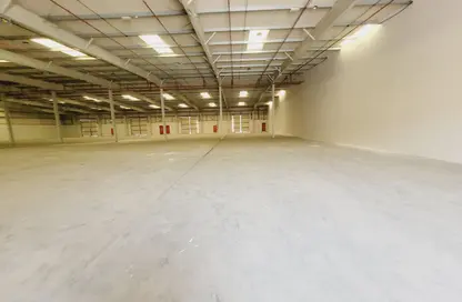 Warehouse - Studio - 1 Bathroom for rent in Al Sajaa Industrial - Al Sajaa - Sharjah