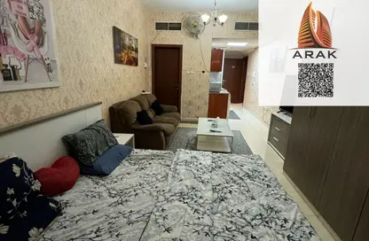 Apartment - Studio - 1 Bathroom for rent in Orient Tower 1 - Orient Towers - Al Bustan - Ajman