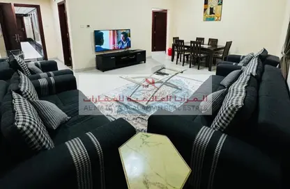شقة - 2 غرف نوم - 3 حمامات للايجار في برج منازل 5 - شارع التعاون - التعاون - الشارقة