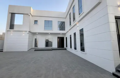 فيلا - 5 غرف نوم - 7 حمامات للايجار في مدينة الرياض - أبوظبي