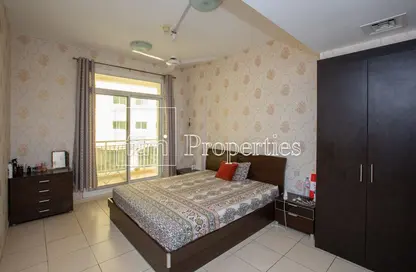 Apartment - 1 Bedroom - 2 Bathrooms for sale in Mazaya 10B - Queue Point - Dubai Land - Dubai
