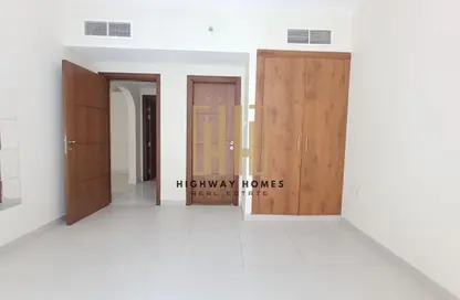 Apartment - 1 Bedroom - 2 Bathrooms for rent in Muwaileh 29 Building - Muwaileh - Sharjah