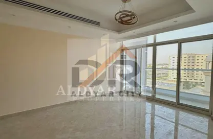 Apartment - 3 Bedrooms - 3 Bathrooms for rent in Uzair Building - Al Rawda 3 - Al Rawda - Ajman