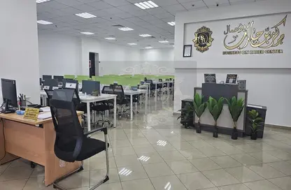 مكتب عمل جماعي - استوديو - 3 حمامات للايجار في ابراج الديوان - النخيل 2 - النخيل - عجمان
