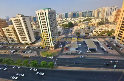 شقة - 2 غرف نوم - 2 حمامات للايجار في الوحدة - أبوظبي