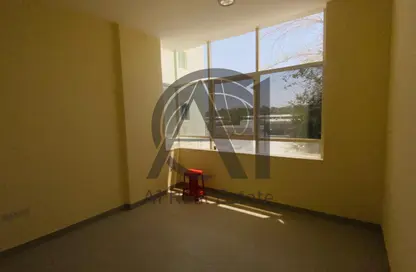 Apartment - 2 Bedrooms - 2 Bathrooms for rent in Central District - Al Ain