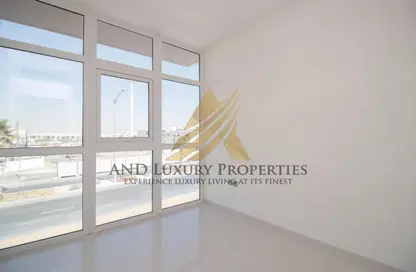 Empty Room image for: Townhouse - 3 Bedrooms - 3 Bathrooms for sale in Mimosa - Damac Hills 2 - Dubai, Image 1
