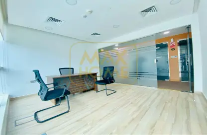 Gym image for: Office Space - Studio - 4 Bathrooms for rent in Hanging Garden Tower - Al Danah - Abu Dhabi, Image 1