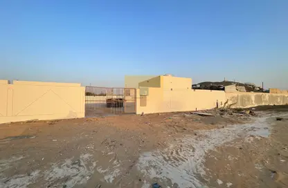 مستودع - استوديو - 1 حمام للبيع في الصجعة الصناعية - آلصجعه - الشارقة