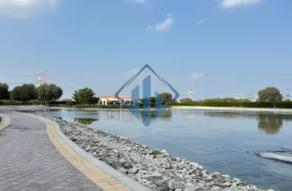 Apartment - 2 Bedrooms - 3 Bathrooms for rent in Building 2 - Yasmin Village - Ras Al Khaimah