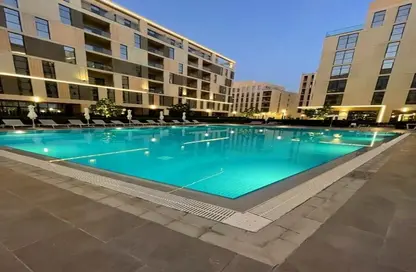 صورة لـ حوض سباحة شقة - غرفة نوم - 2 حمامات للبيع في سيرة - Al Mamsha - مويلح - الشارقة ، صورة رقم 1