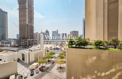 Apartment - 1 Bedroom - 1 Bathroom for sale in Boulevard Point - Downtown Dubai - Dubai