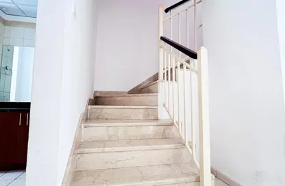 فيلا - 2 غرف نوم - 3 حمامات للايجار في الينابيع 15 - الينابيع - دبي