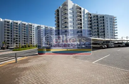 Apartment - 2 Bedrooms - 2 Bathrooms for sale in Waters Edge - Yas Island - Abu Dhabi