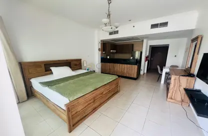Apartment - Studio - 1 Bathroom for rent in Burj Al Nujoom - Downtown Dubai - Dubai