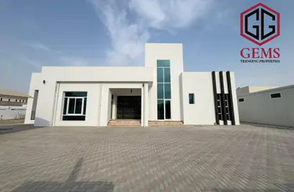 Villa - 3 Bedrooms - 4 Bathrooms for rent in Nad Al Sheba 4 - Nad Al Sheba - Dubai