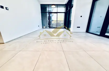 Apartment - 2 Bedrooms - 3 Bathrooms for rent in Jumeirah Garden City - Al Satwa - Dubai