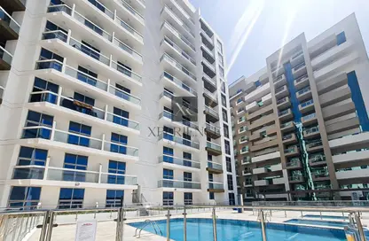 Apartment - 2 Bedrooms - 2 Bathrooms for sale in Azizi Star - Al Furjan - Dubai