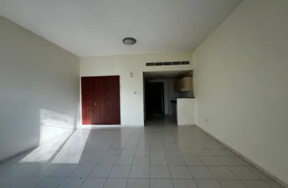 شقة - 1 حمام للبيع في K13 - طراز يوناني - المدينة العالمية - دبي