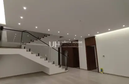 Villa - 5 Bedrooms - 6 Bathrooms for sale in Alreeman II - Al Shamkha - Abu Dhabi