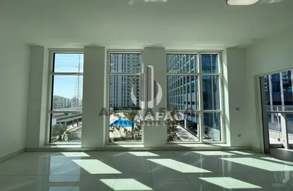 شقة - 3 غرف نوم - 4 حمامات للايجار في النهدة - الشارقة