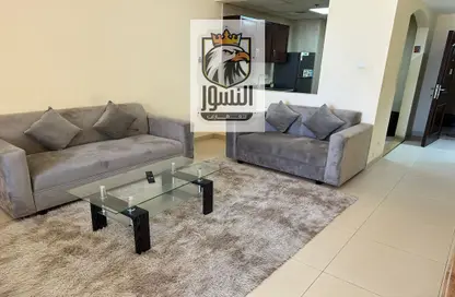 Living Room image for: Apartment - 2 Bedrooms - 2 Bathrooms for rent in Al Jurf 2 - Al Jurf - Ajman Downtown - Ajman, Image 1