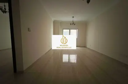Apartment - 1 Bedroom - 1 Bathroom for rent in Muwailih Building - Muwaileh - Sharjah