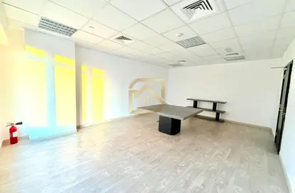 Office Space - Studio - 1 Bathroom for rent in Grosvenor Business Tower - Barsha Heights (Tecom) - Dubai